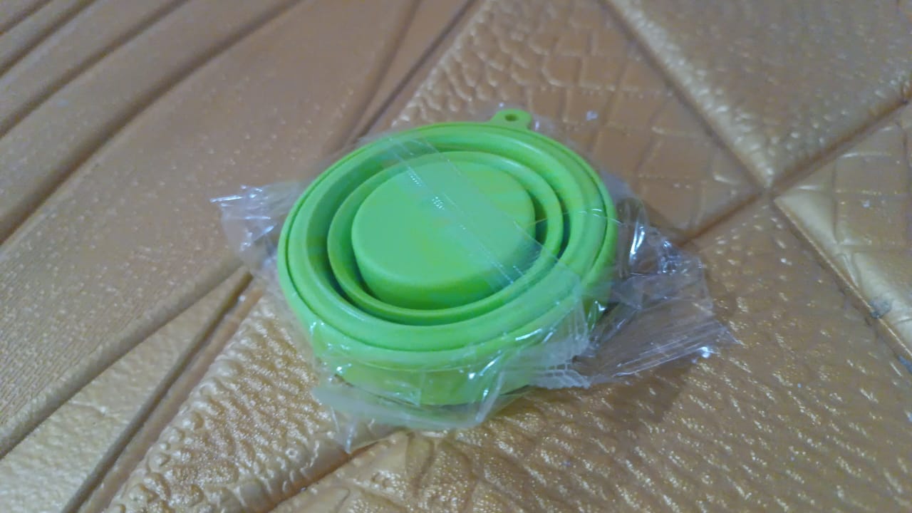 Round Silicone Foldable Glass Cup Foldable Travel Mug With Lid (1 Pc)